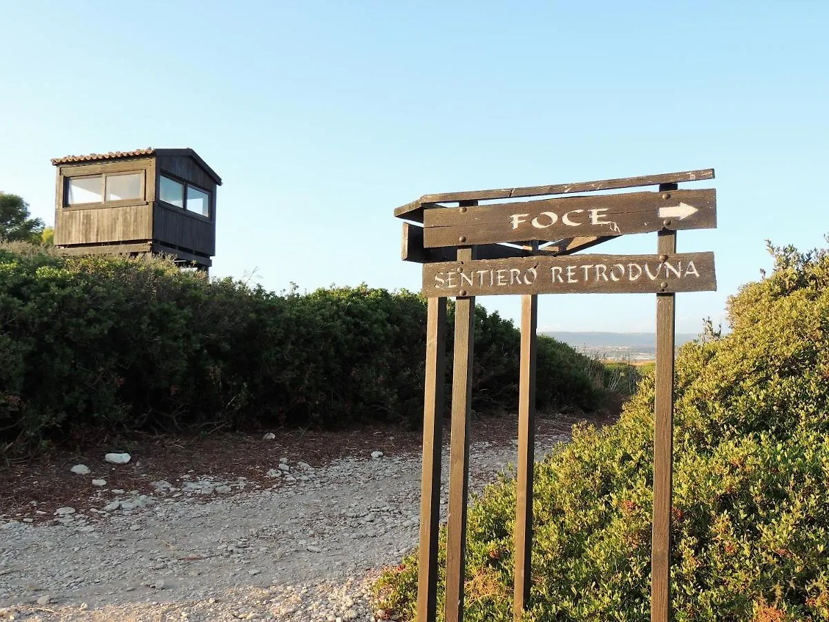 Casa Vacanze Marina di Ragusa Il Gufo e La Civetta apt 0*,  Italia
